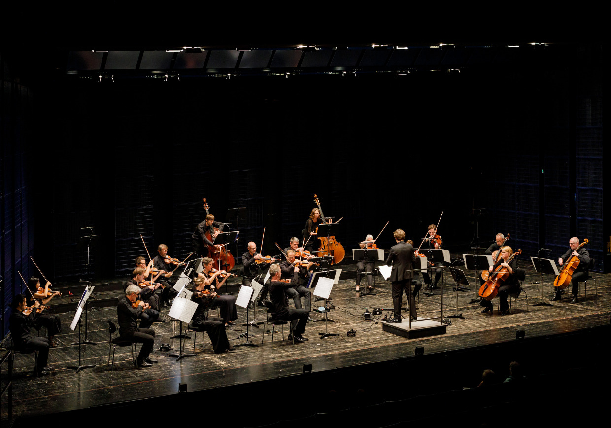 Münchener Kammerorchester unter Clemens Schuldtvim Carl Orff Saal im Gasteig