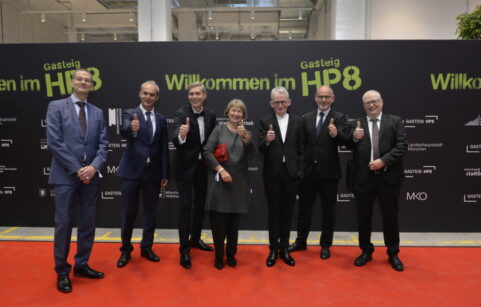 Eröffnung Gasteig HP8 Eröffnung des Gasteig HP8 mit Isarphilharmonie und Halle E - Dr. Arne Ackermann (Direktor Münchner Stadtbibliothek), Prof. Dr. Bernd Redmann (Präsident Hochschule für Musik und Theater München), Max Wagner (Geschäftsführer Gasteig München GmbH, Dr. Susanne May (Programmdirektorin Münchner Volkshochschule GmbH), Paul Müller (Intendant Münchner Philharmoniker), Dr. Martin Ecker (Managementdirektor Münchner Volkshochschule GmbH), Florian Ganslmeier (Geschäftsführer Münchener Kammerorchester e. V.) - © Robert Haas