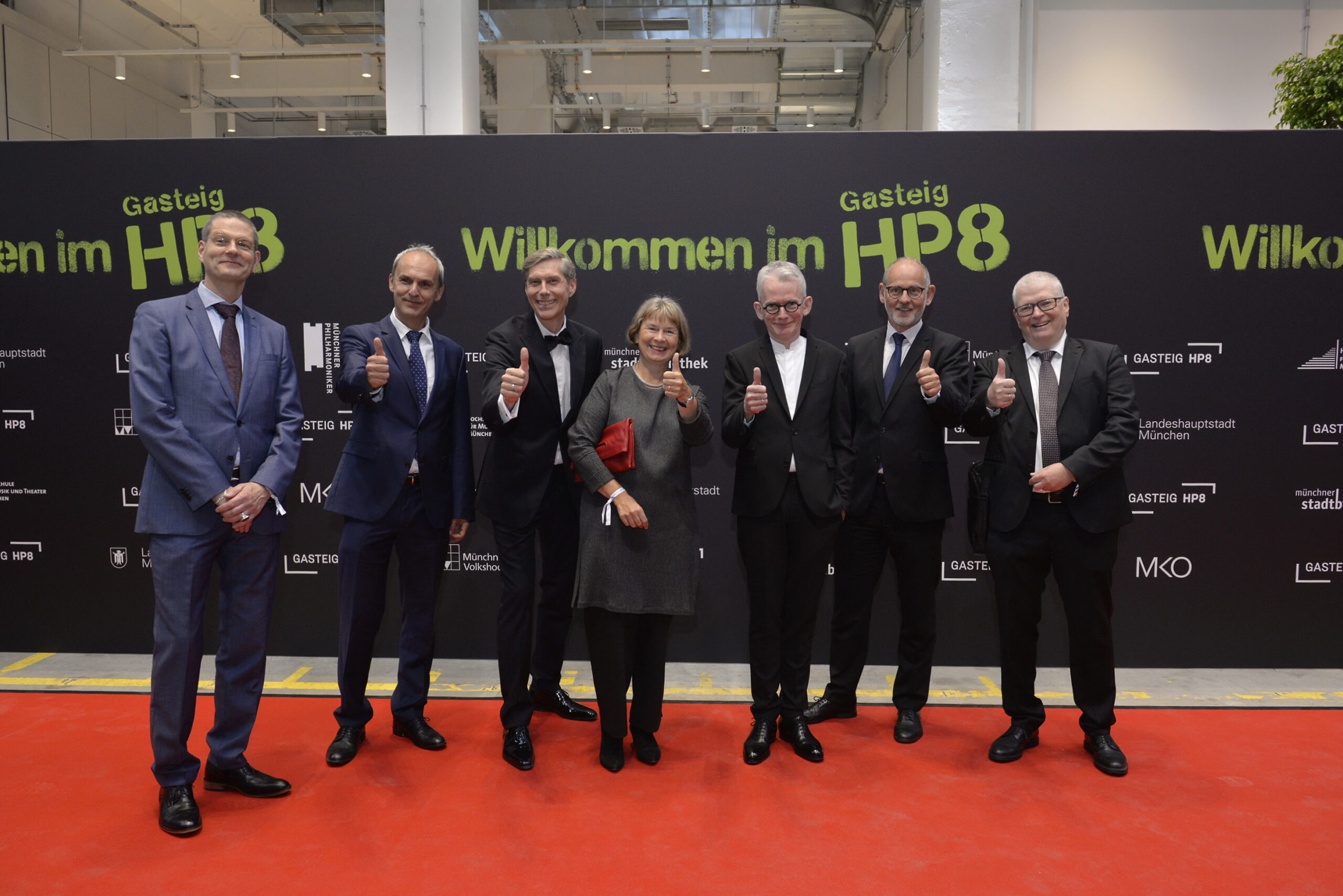 Eröffnung des Gasteig HP8 mit Isarphilharmonie und Halle E - Dr. Arne Ackermann (Direktor Münchner Stadtbibliothek), Prof. Dr. Bernd Redmann (Präsident Hochschule für Musik und Theater München), Max Wagner (Geschäftsführer Gasteig München GmbH, Dr. Susanne May (Programmdirektorin Münchner Volkshochschule GmbH), Paul Müller (Intendant Münchner Philharmoniker), Dr. Martin Ecker (Managementdirektor Münchner Volkshochschule GmbH), Florian Ganslmeier (Geschäftsführer Münchener Kammerorchester e. V.) - © Robert Haas